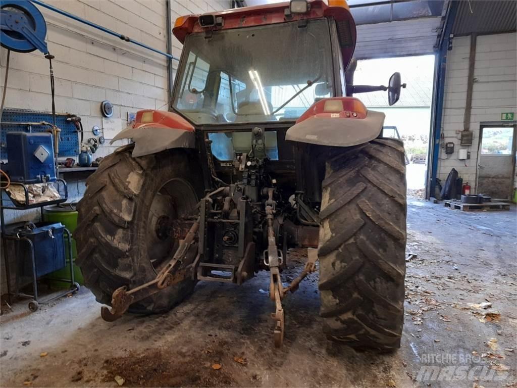 Case IH MXM130 Traktoren