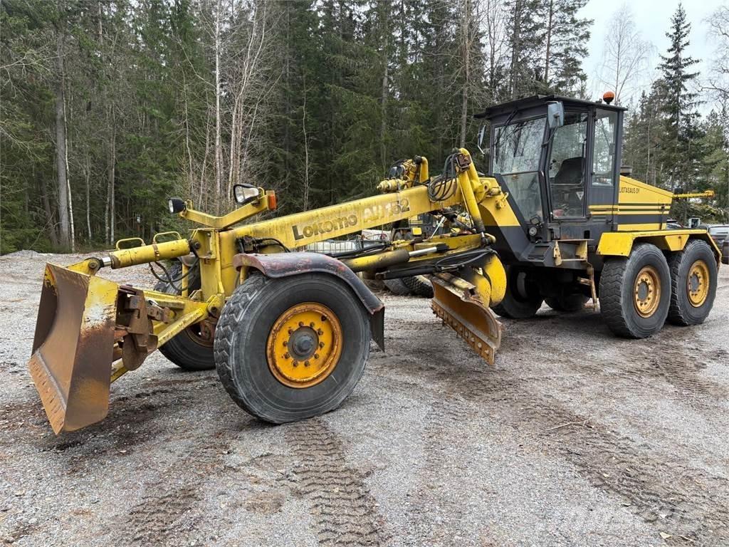 Lokomo AH 152 Grader
