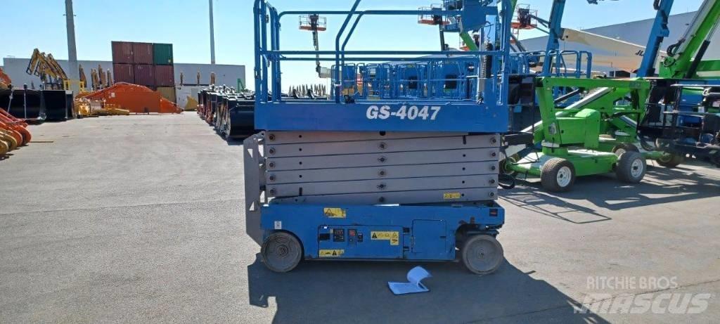 GENIE GS4047 Scheren-Arbeitsbühnen