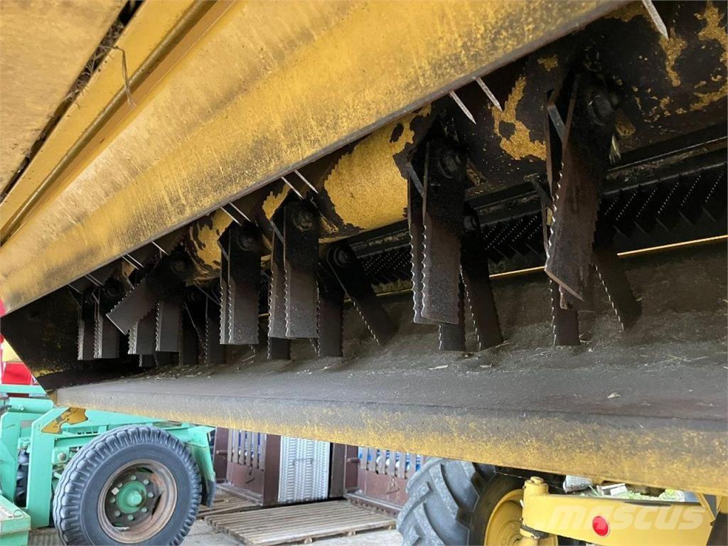 New Holland TX67 Mähdrescher