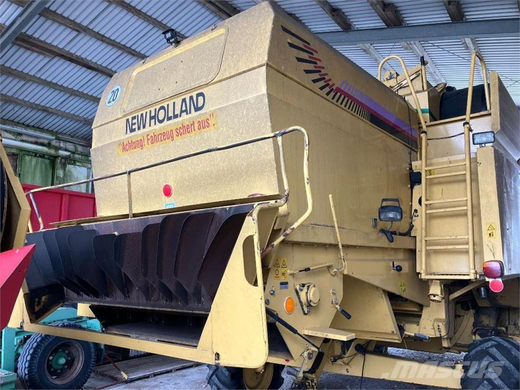 New Holland TX67 Mähdrescher