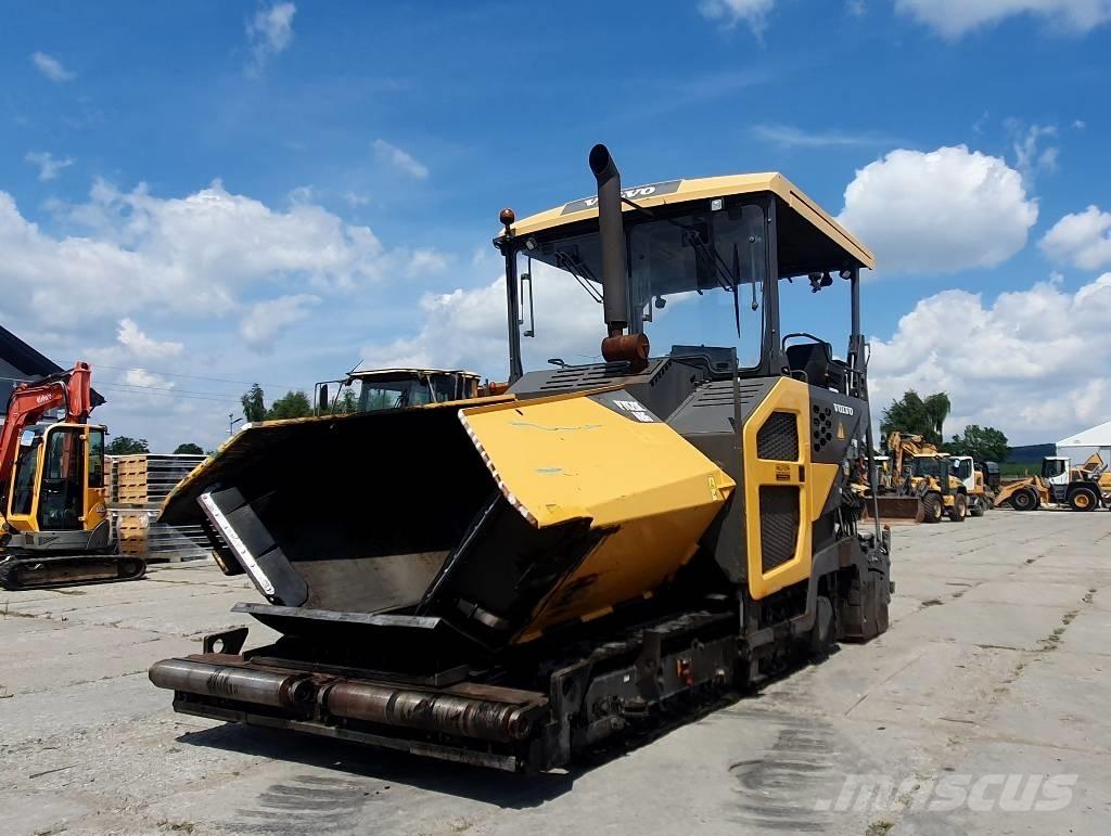 Volvo P 7820C Strassenfertiger