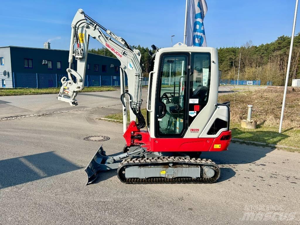 Takeuchi TB 225 Minibagger < 7t