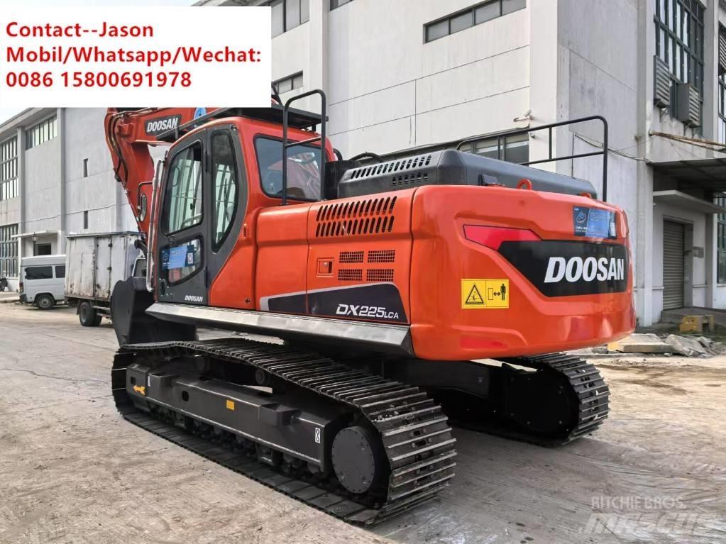 Doosan DX 225 LCA Raupenbagger
