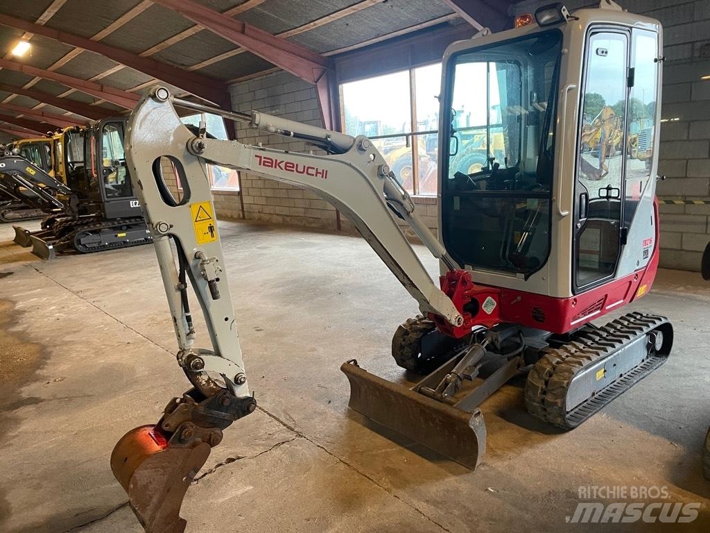 Takeuchi TB216 Minibagger < 7t
