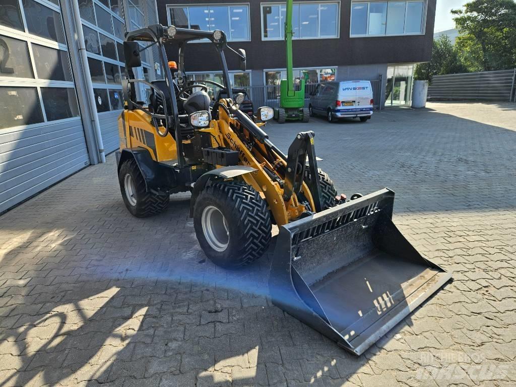 Schäffer 2445S Minilader