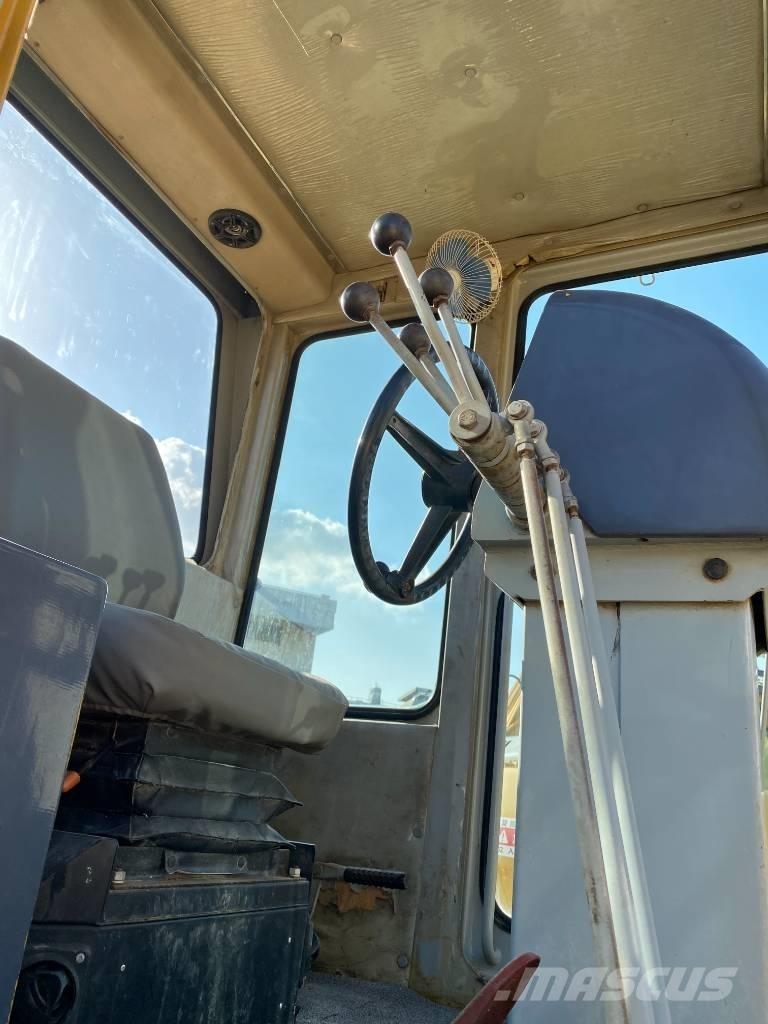 CAT 140 H Grader