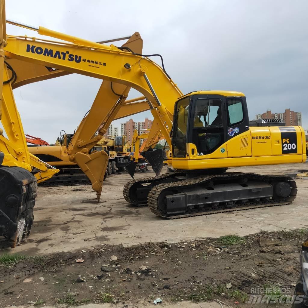 Komatsu PC200-7 Raupenbagger
