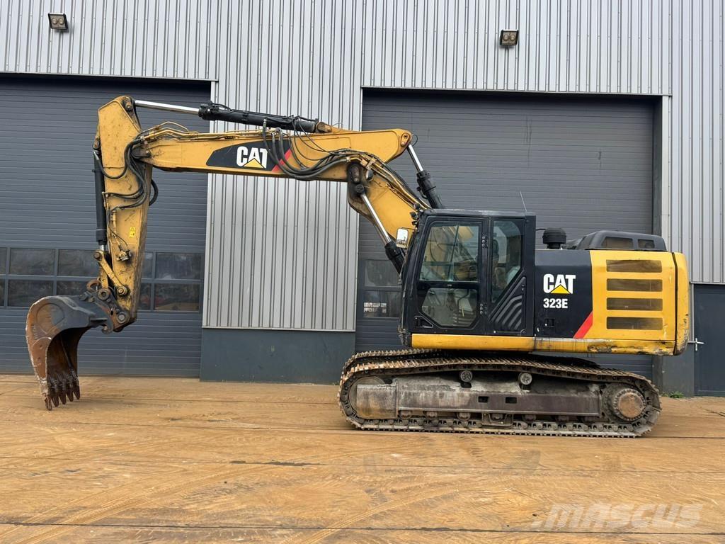 CAT 323E Raupenbagger