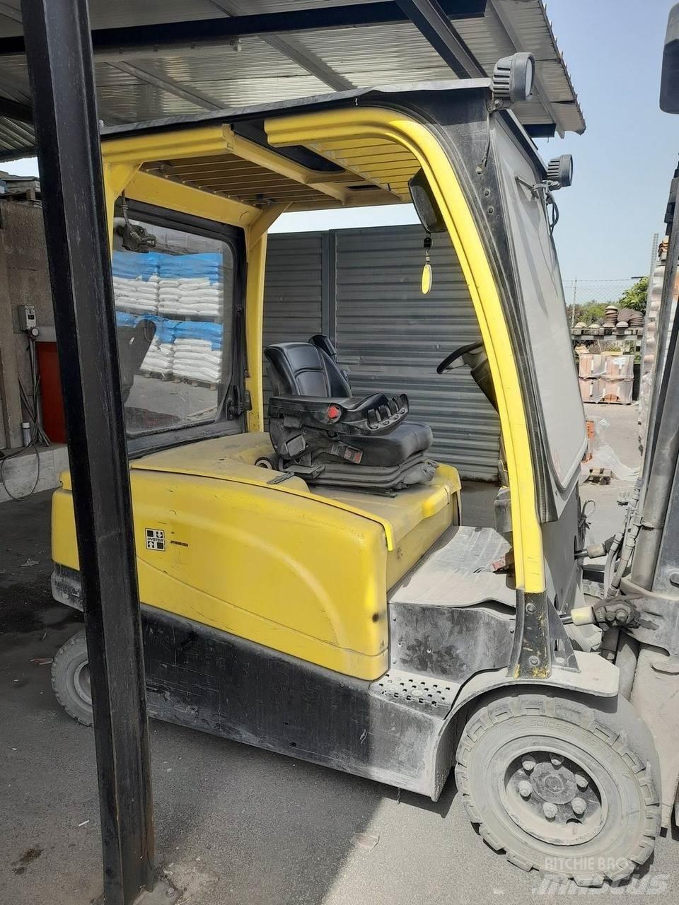 Hyster J2.5XN Elektro Stapler