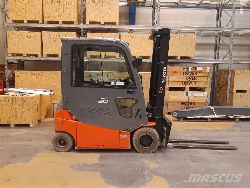 Toyota 8FBMT30 Elektro Stapler