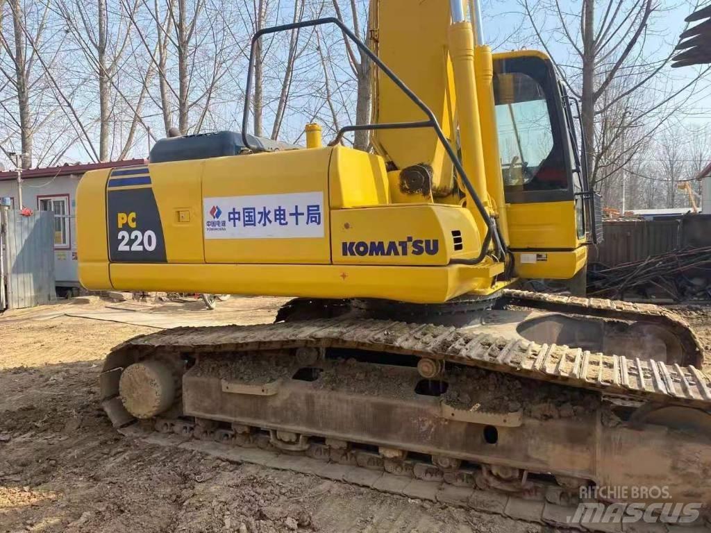 Komatsu PC 220-8 Raupenbagger