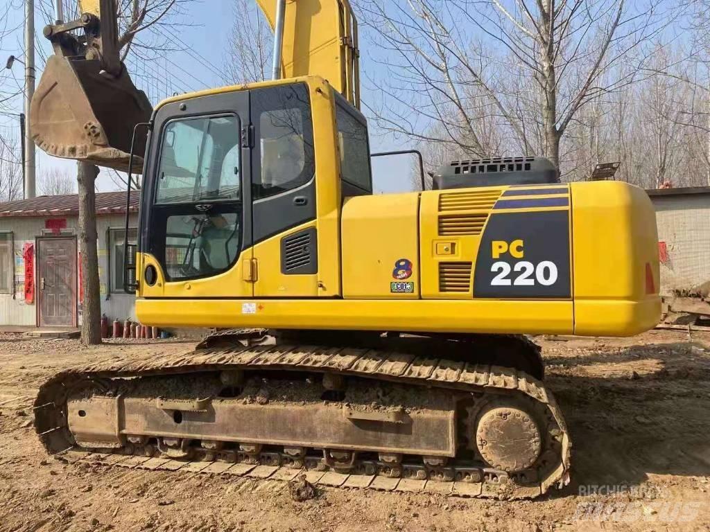 Komatsu PC 220-8 Raupenbagger