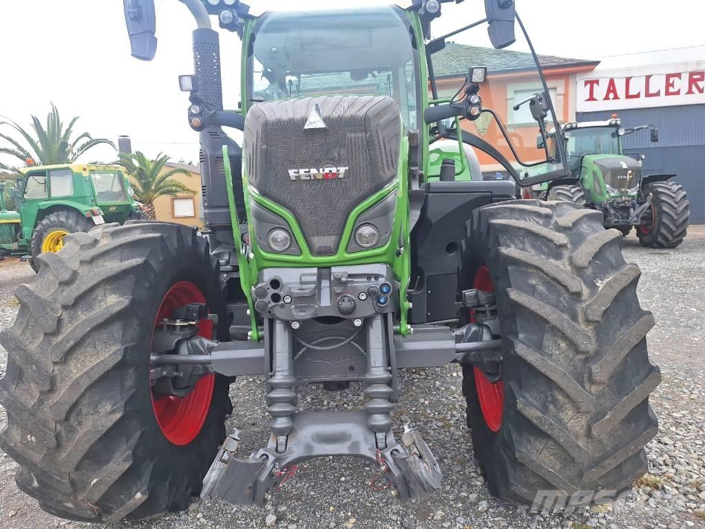 Fendt 718 Traktoren