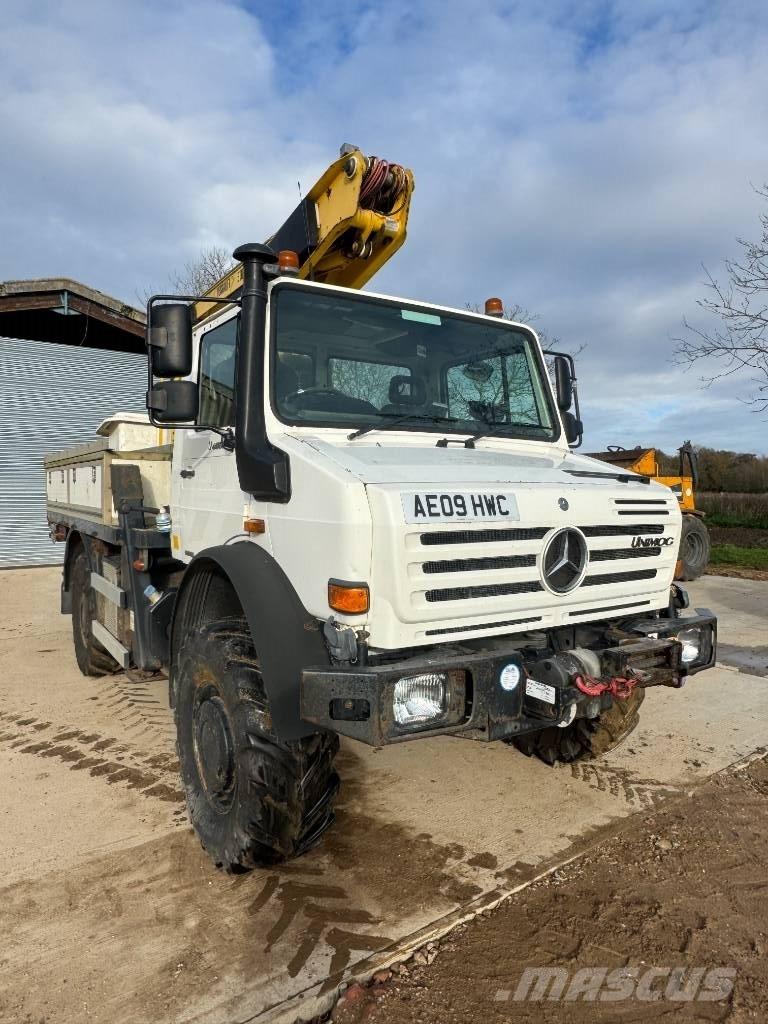 Mercedes-Benz unimog LKW-Arbeitsbühnen