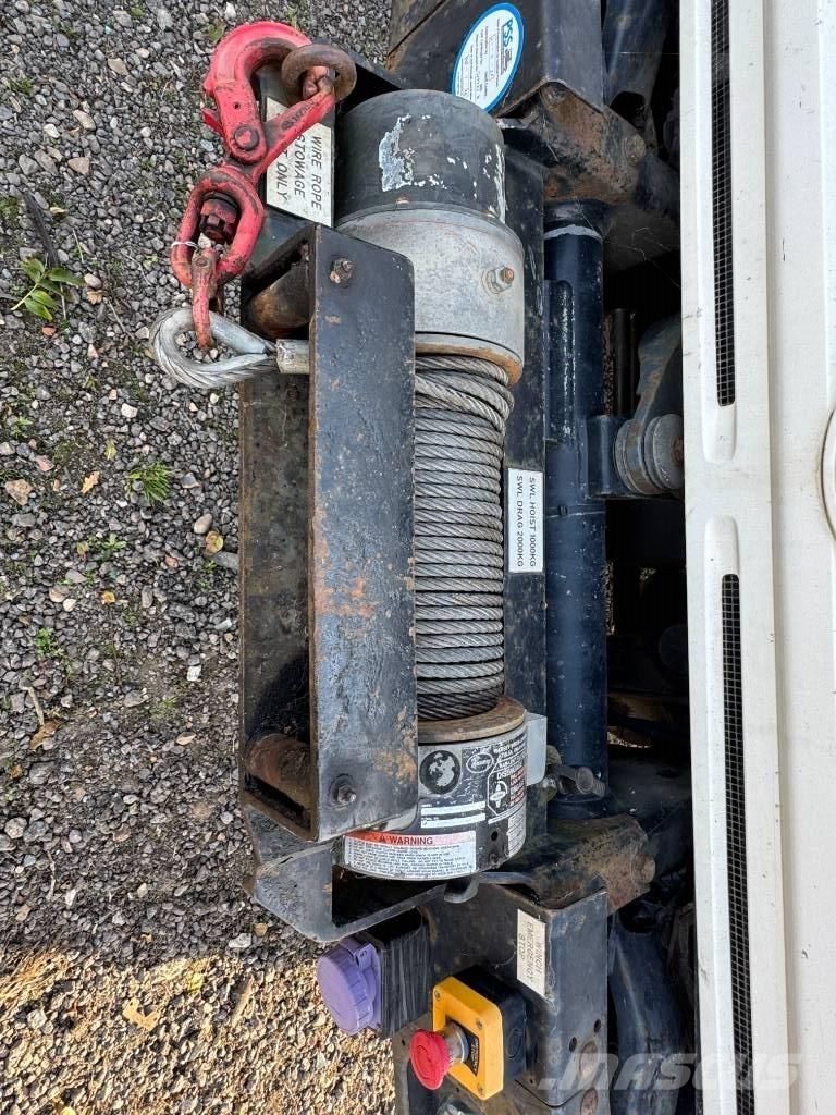 Mercedes-Benz unimog LKW-Arbeitsbühnen