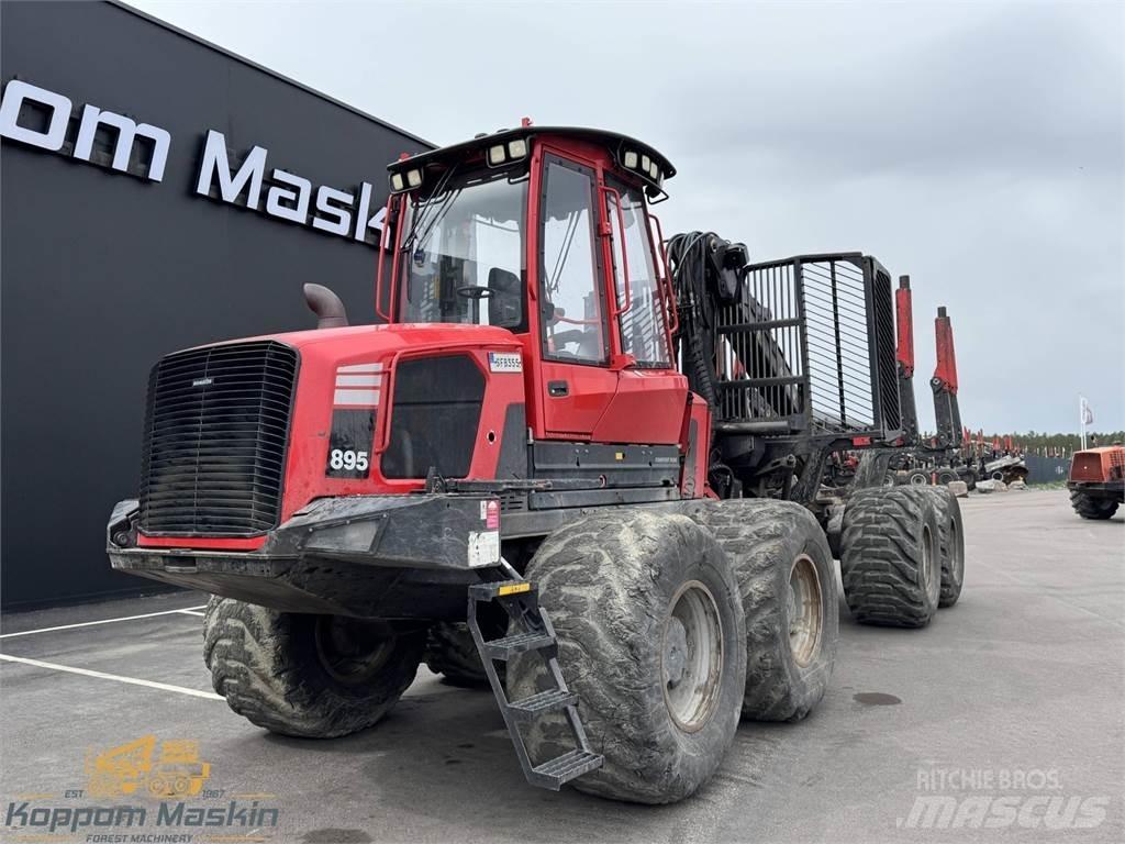 Komatsu 895 Forwarder
