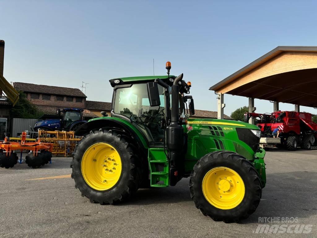 John Deere 6130 R Traktoren