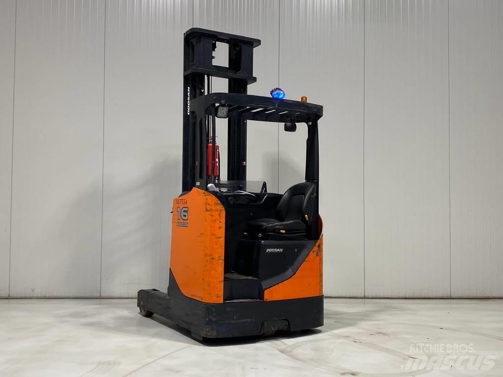 Doosan BR16JW-7 Schubmaststapler