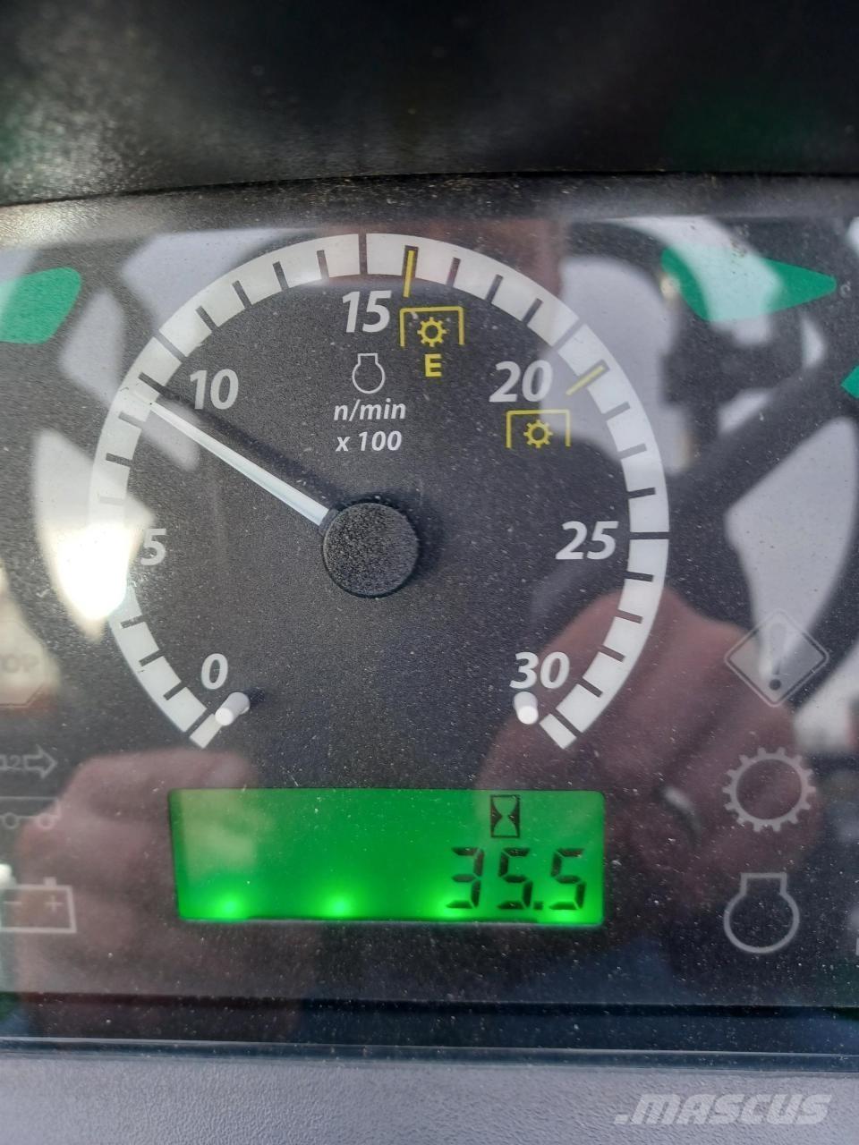 John Deere 5050E Traktoren