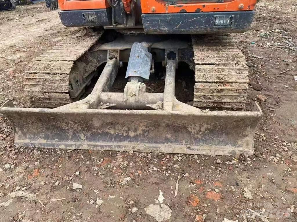 Doosan DX75 Raupenbagger