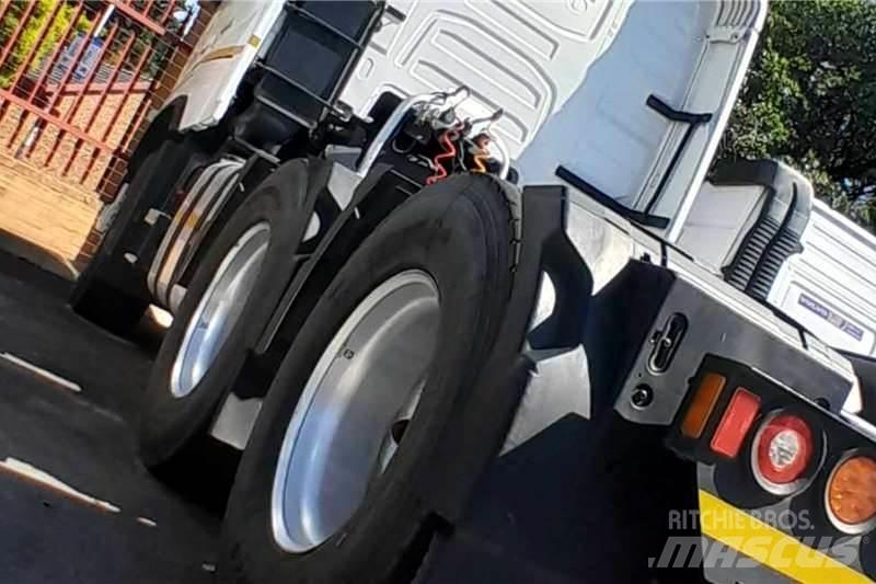 Volvo FMX 440 Andere Fahrzeuge