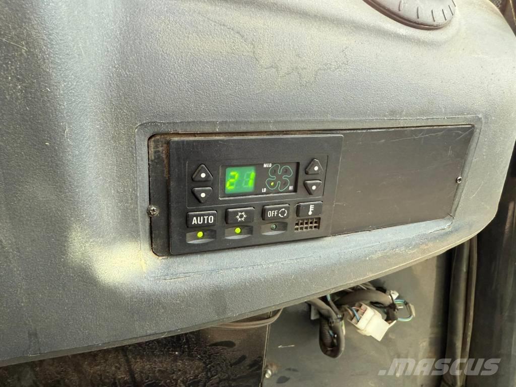 Komatsu WA100 M-7 Radlader