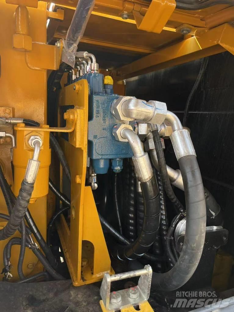 三一 60C Raupenbagger