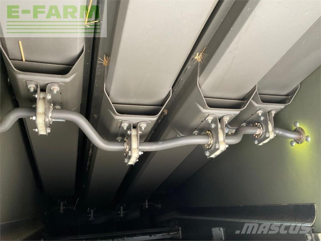 CLAAS AVERO 240 Mähdrescher