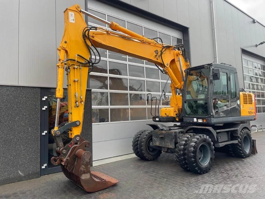 Hyundai R140W-7A Mobilbagger