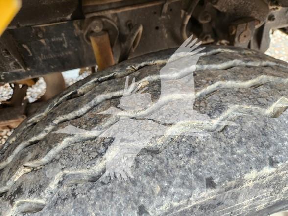 Sterling L9500 Sonstige Baumaschinen