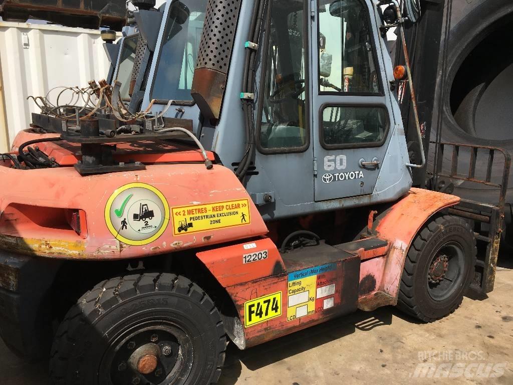 Toyota 5FG60 Gas Stapler