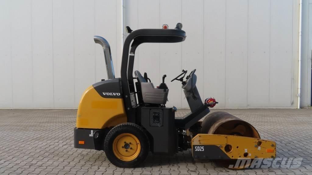 Volvo SD 25D Walzenzüge