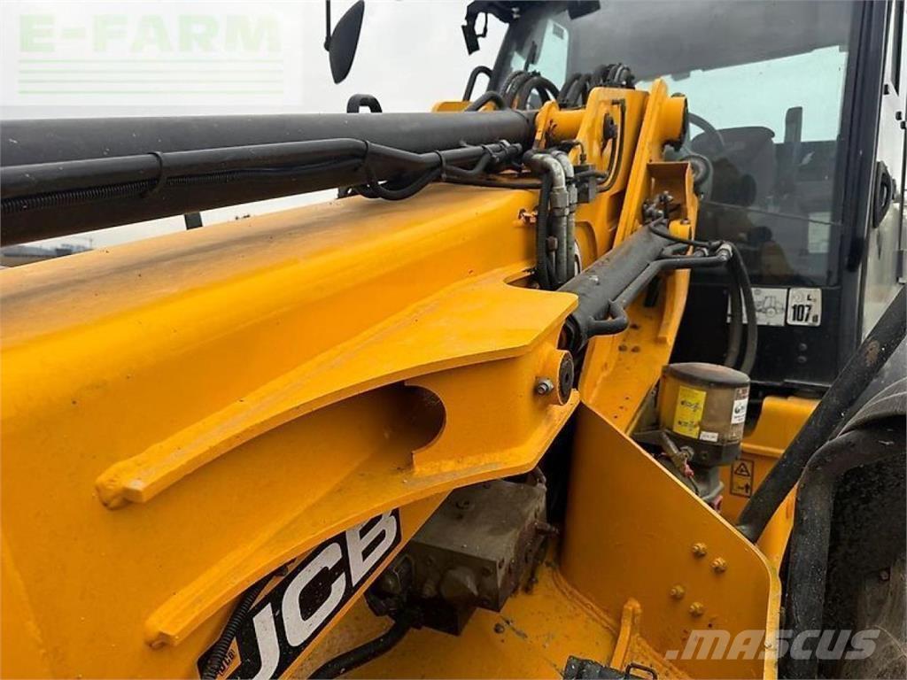 JCB tm 420 Teleskoplader für Landwirtschaft