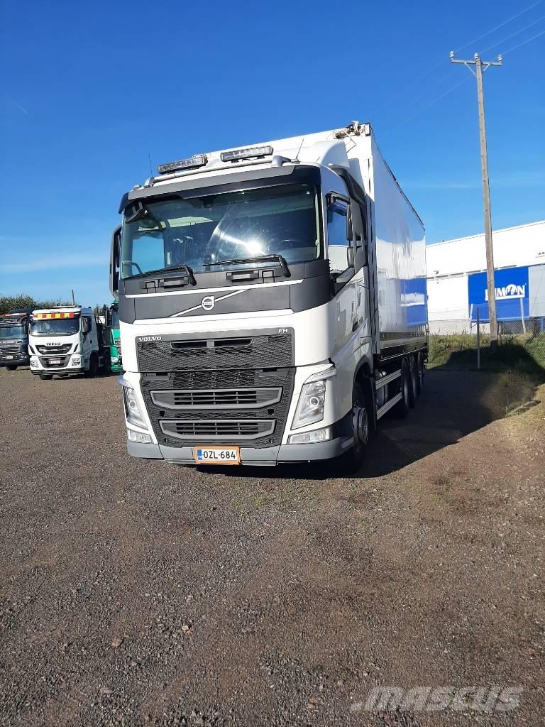 Volvo FH 13 Holztransportanhänger