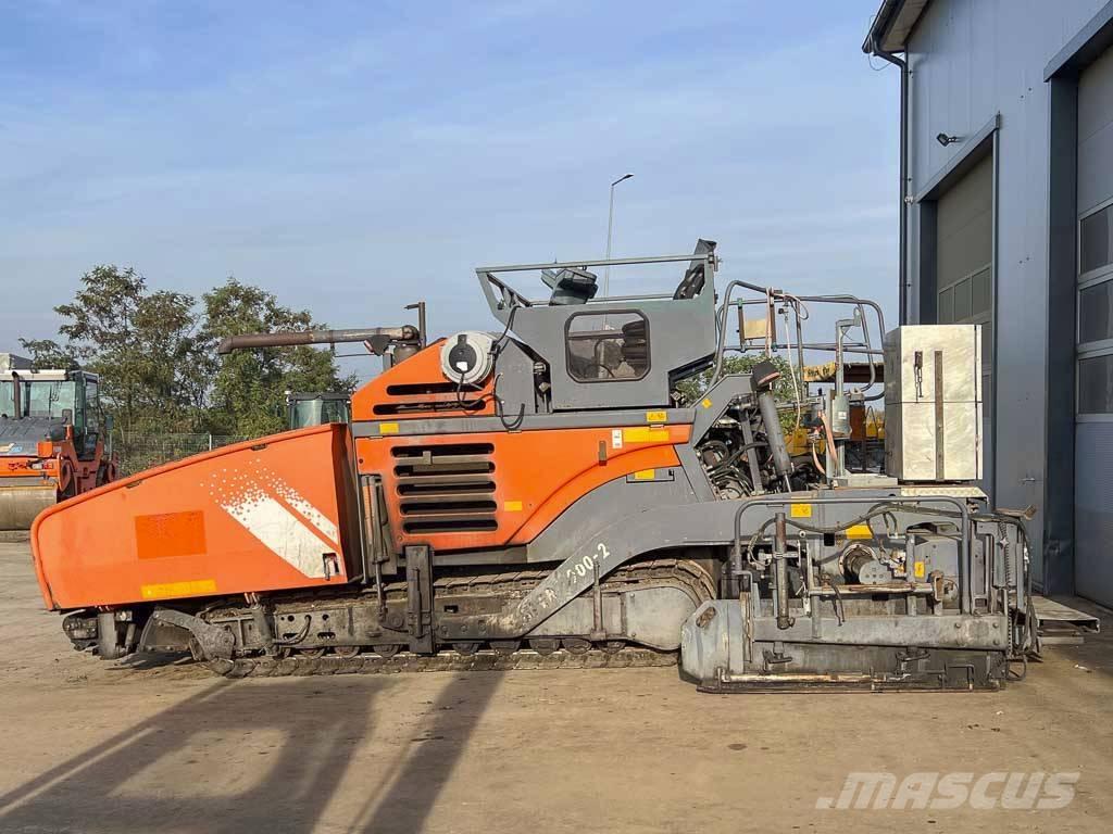 Vögele SUPER 1900-2 Strassenfertiger