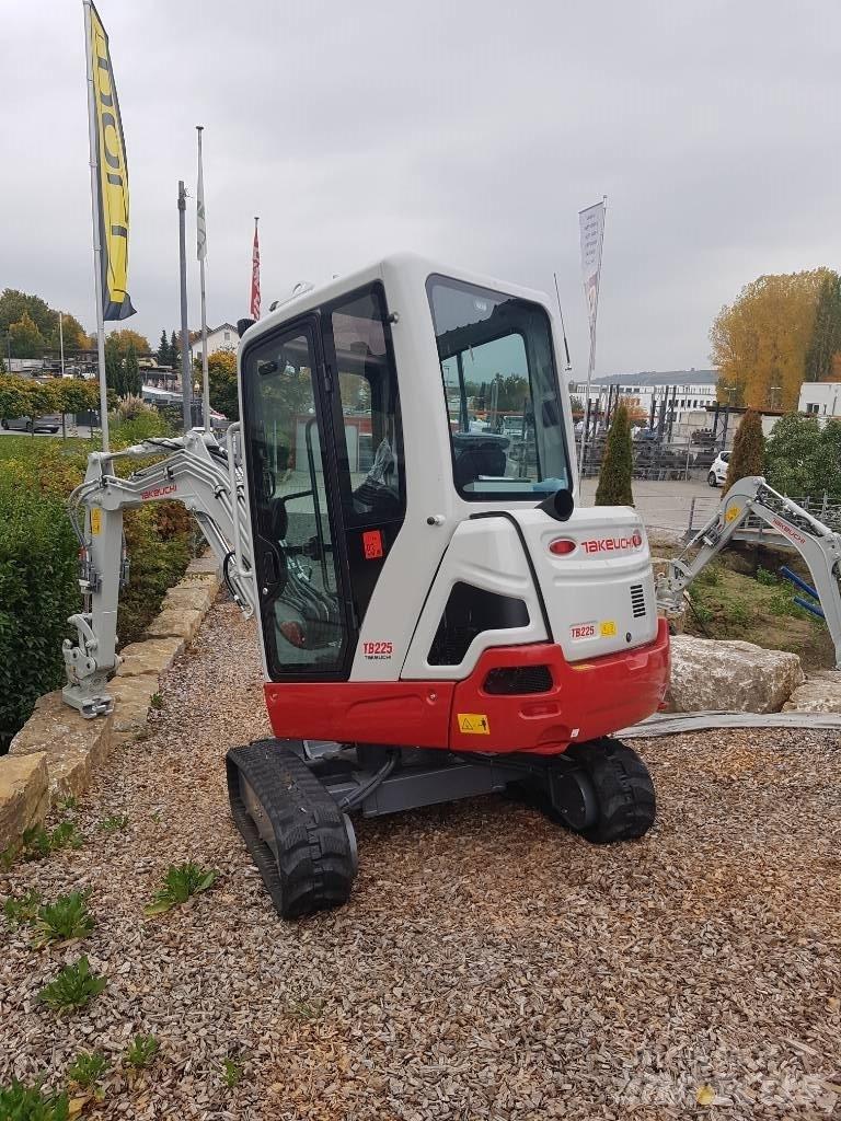 Takeuchi TB225 Minibagger < 7t
