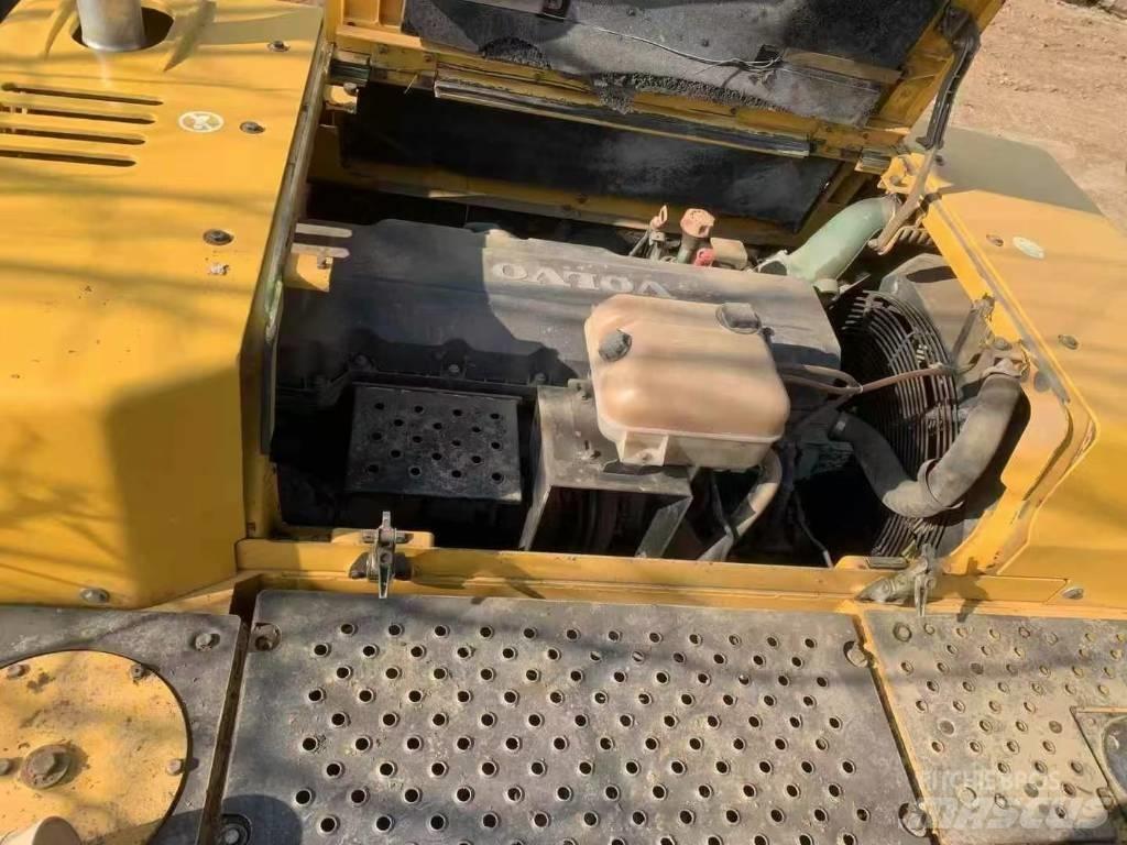 Volvo EC 380 Raupenbagger