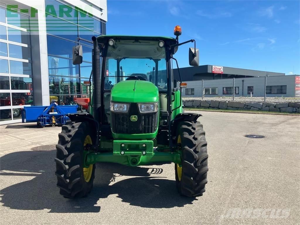 John Deere 5067E Traktoren