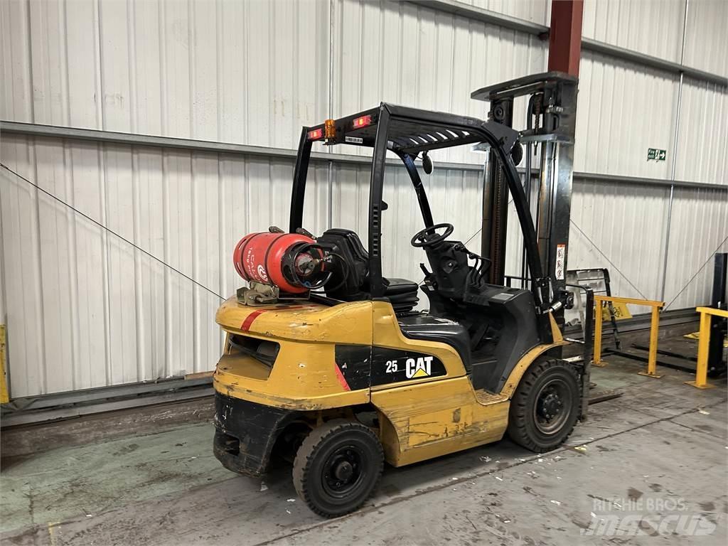 CAT GP25N Gas Stapler