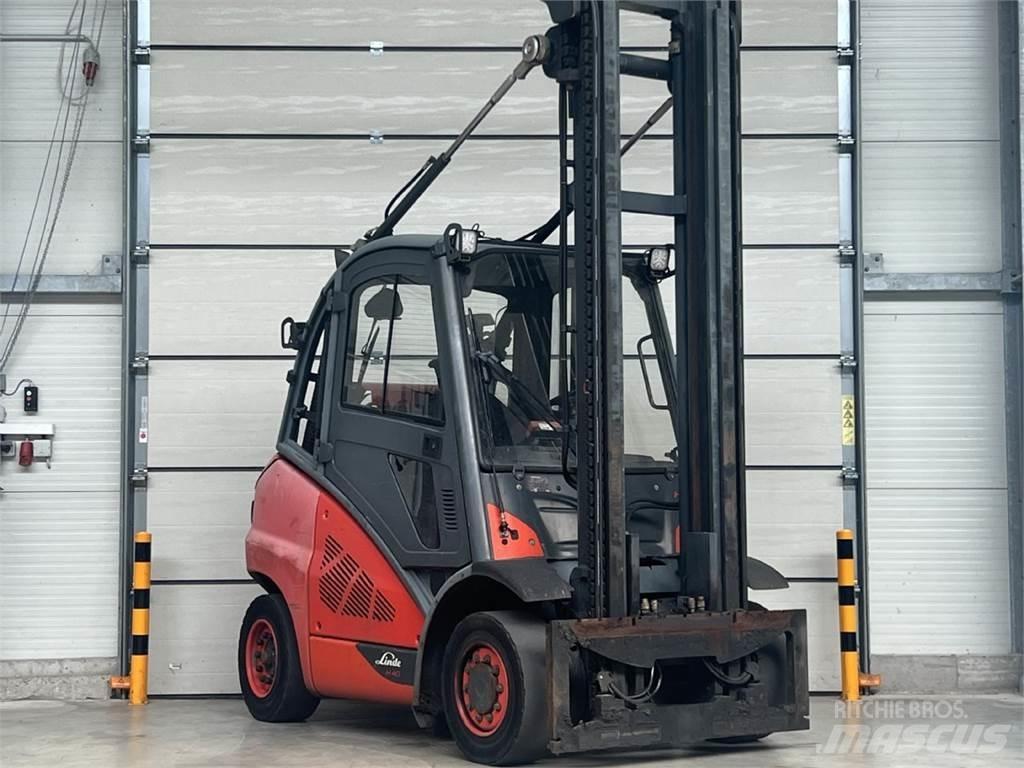 Linde H40T-02 Gas Stapler