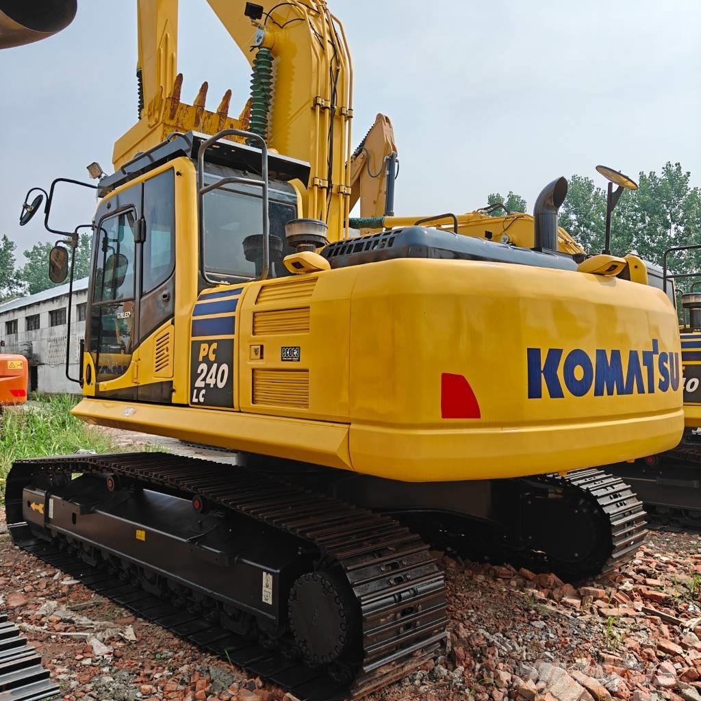 Komatsu 240 Raupenbagger