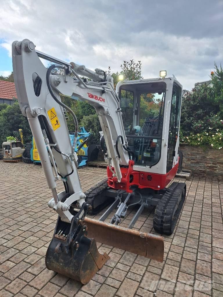 Takeuchi TB 225 Minibagger < 7t