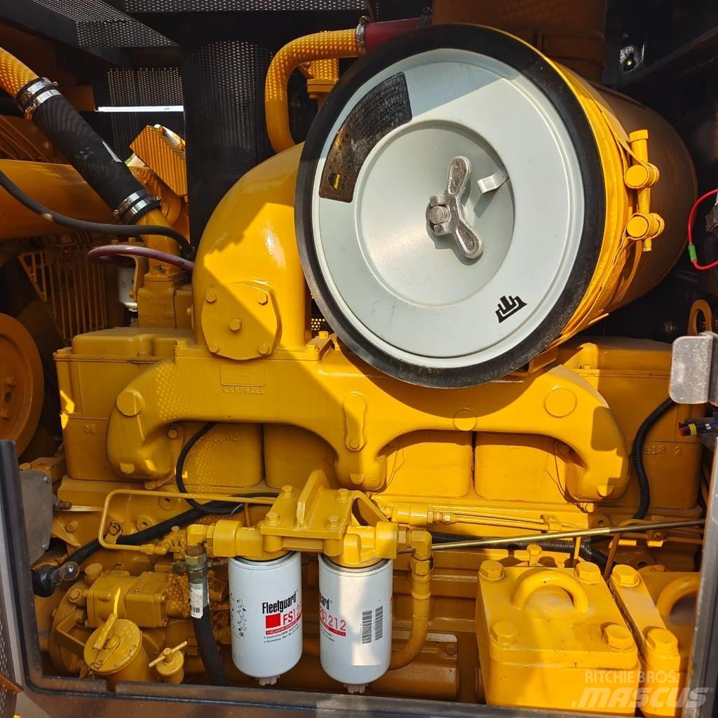 Shantui SD 22 Bulldozer