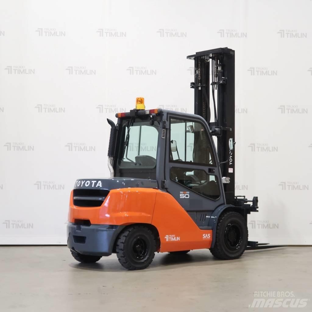 Toyota 40-8FD50N Diesel Stapler