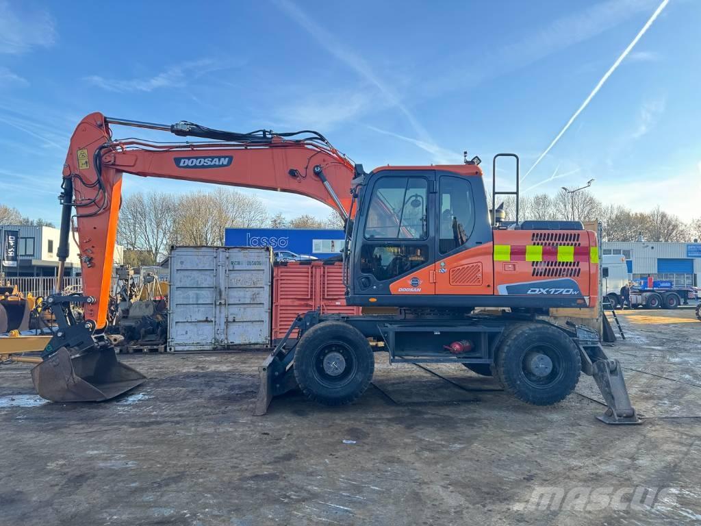 Doosan DX 170 W - 5 Mobilbagger