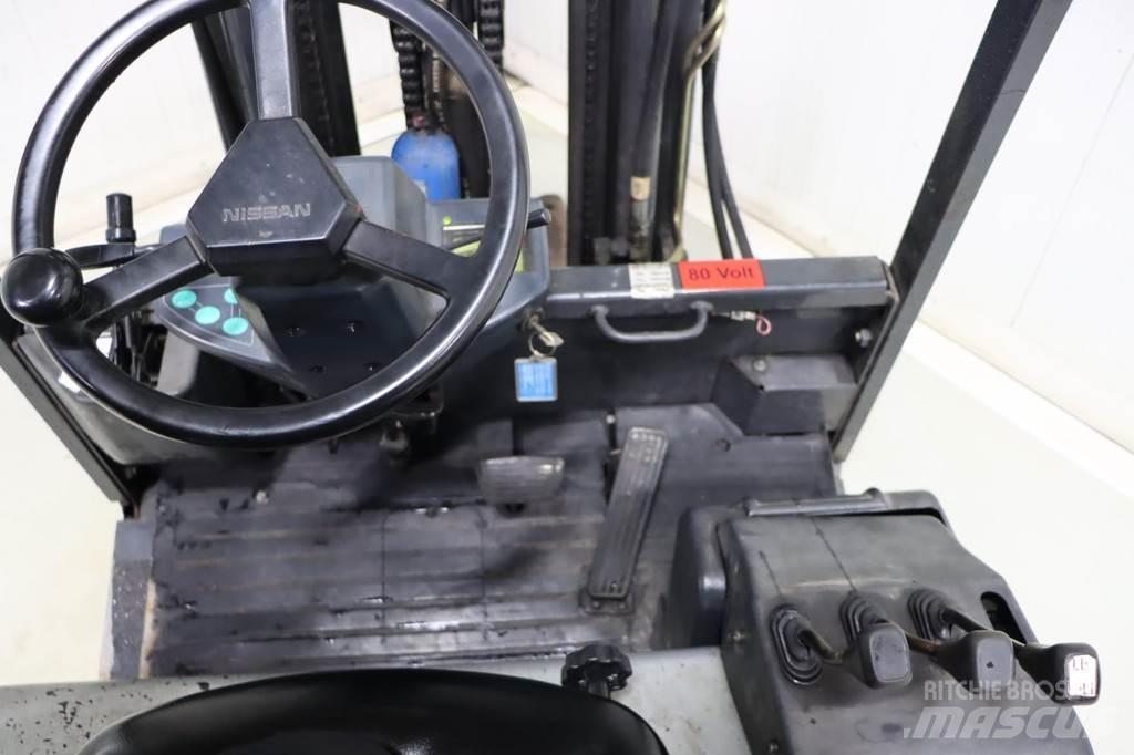 Nissan Q02L25CU Elektro Stapler