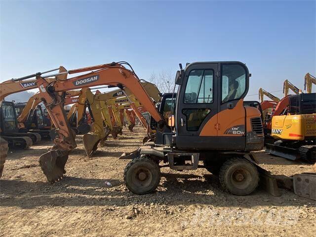 Doosan DX60W Mobilbagger