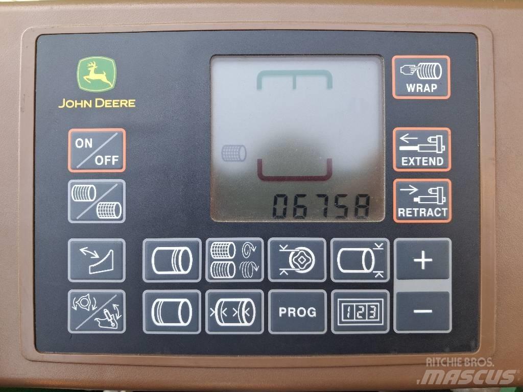 John Deere V 461 M Rundballenpressen