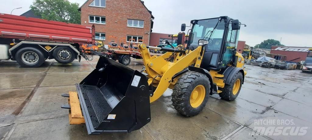CAT 908M Radlader